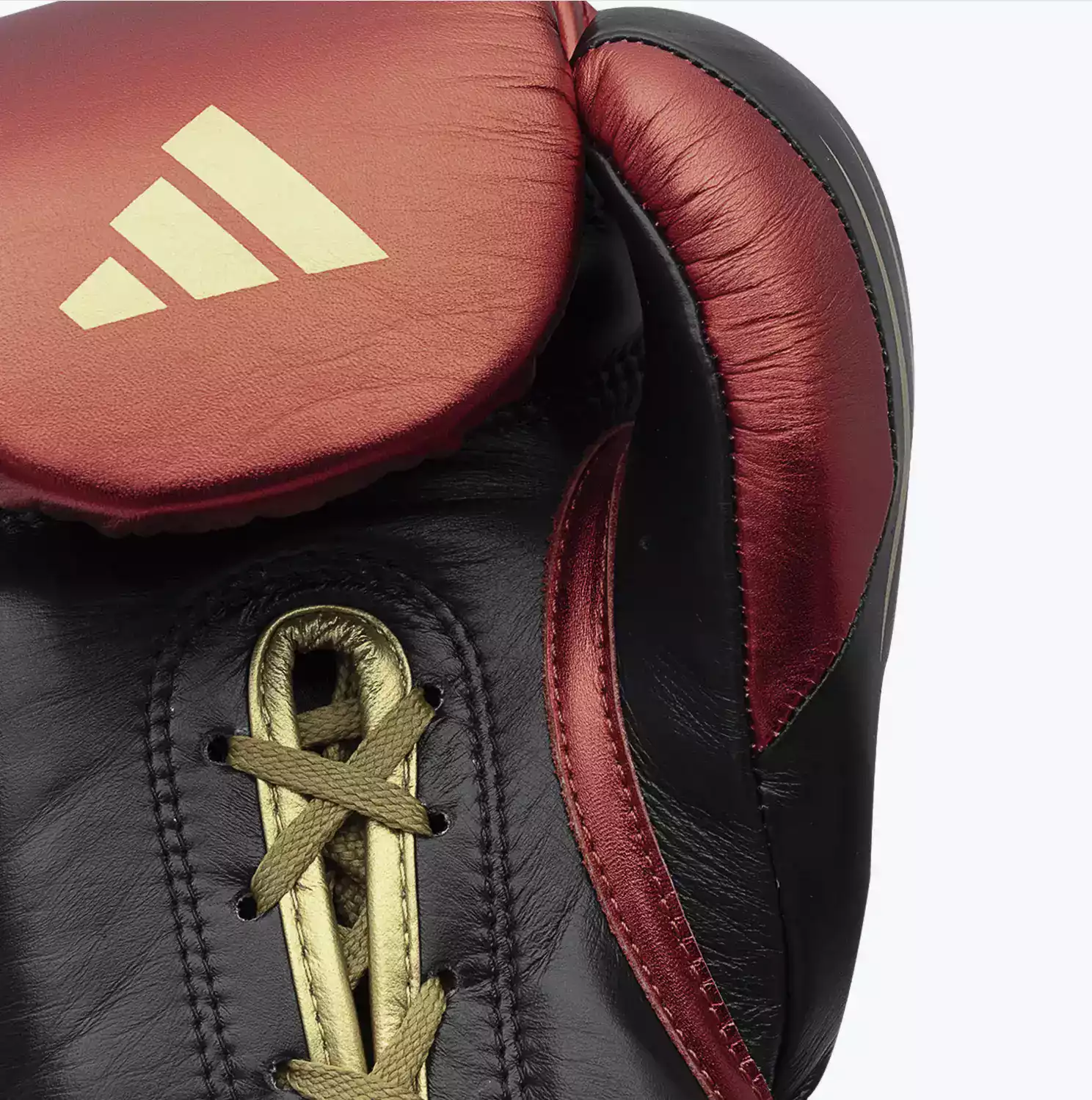 Logo Adidas boxe cuir rouge métallisé
