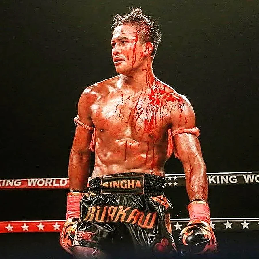 Buakaw Banchamek combat sang kickboxing K-1