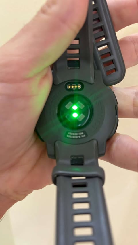 Capteur optique cardiaque Elevate au dos de la Garmin Instinct E — test de fiabilité en boxe par Jules Lieuron combattant pro