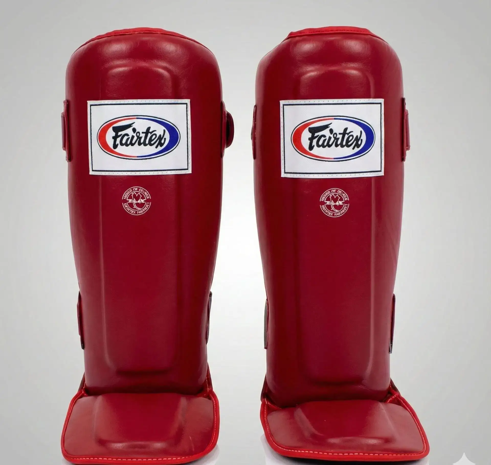 Protège-tibias Fairtex SP3 cuir rouge Muay Thaï