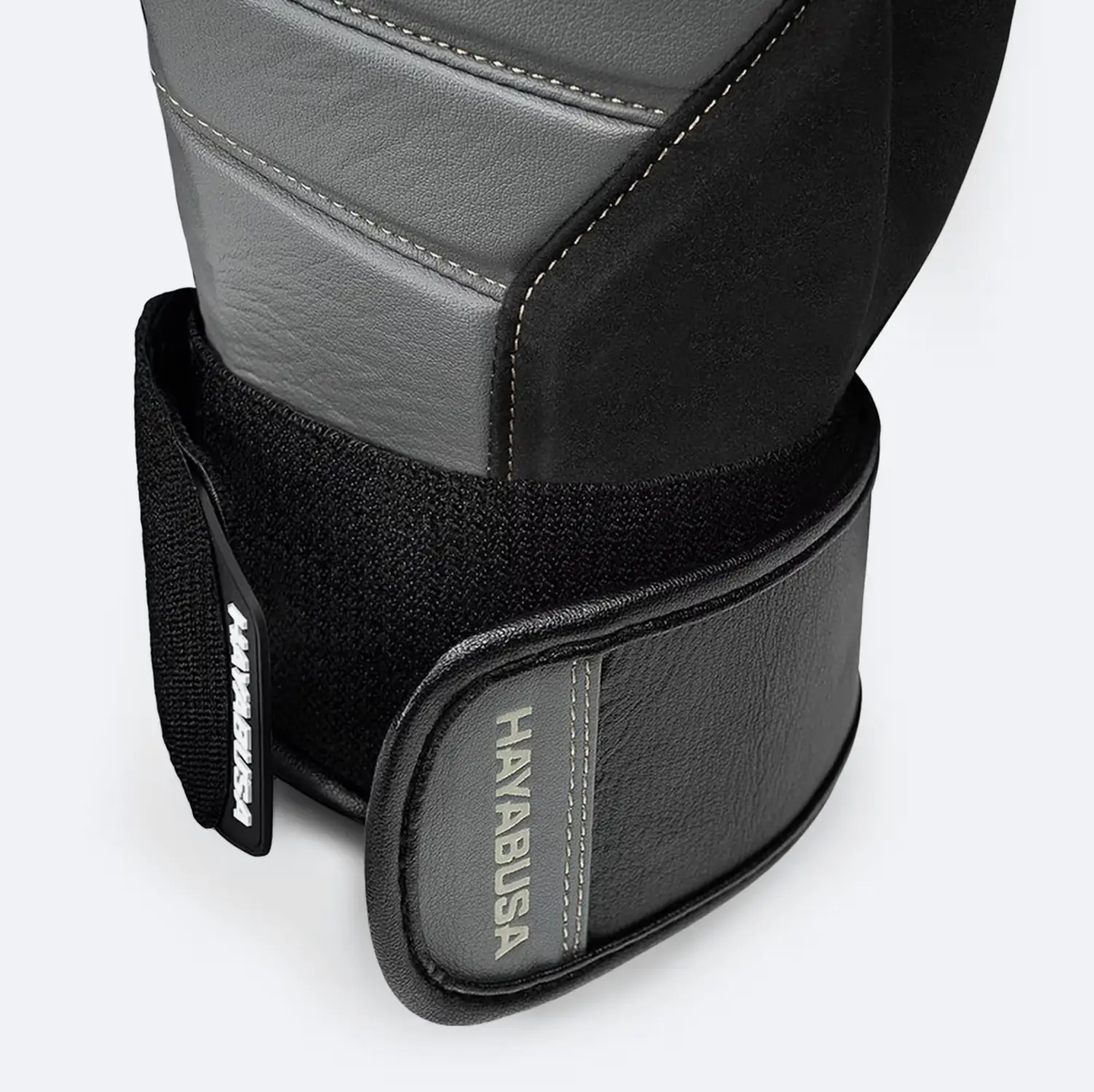 Détail fermeture poignet Hayabusa T3 système Dual-X noir gris