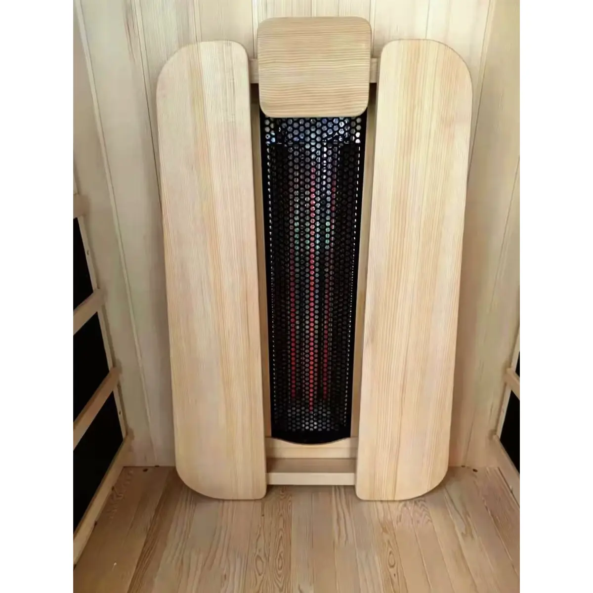Détail du chauffage quartz d'un sauna infrarouge en épicéa