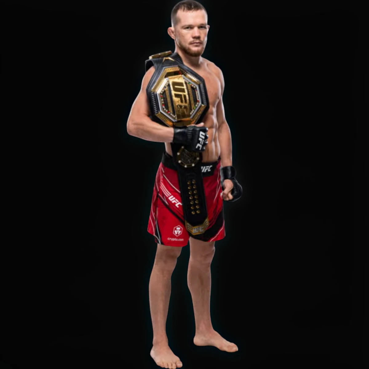 Petr Yan, champion des poids coqs de l'UFC, avec sa ceinture
